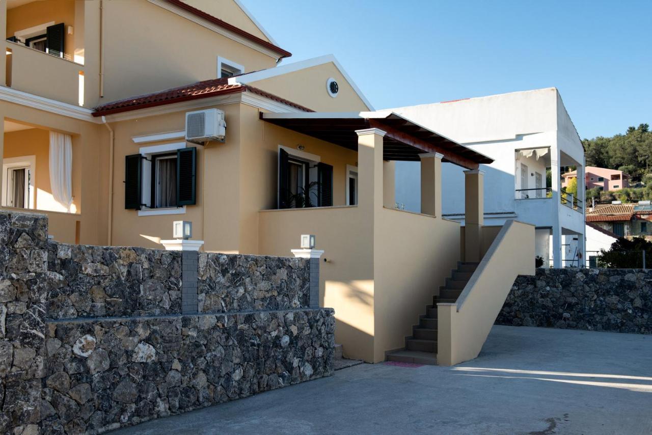 Casa Dell Amore Petrití Buitenkant foto